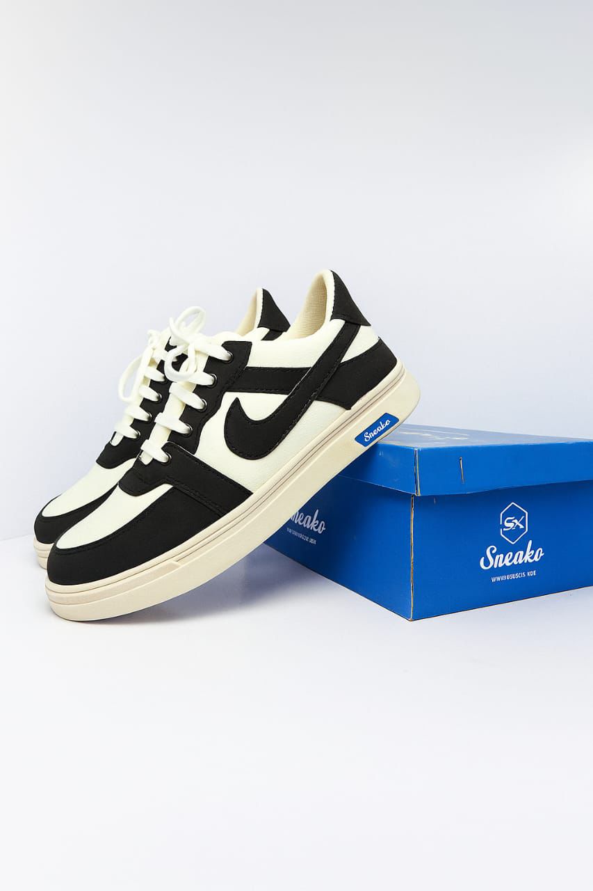 Sneako Mens Fashionable sneakers
