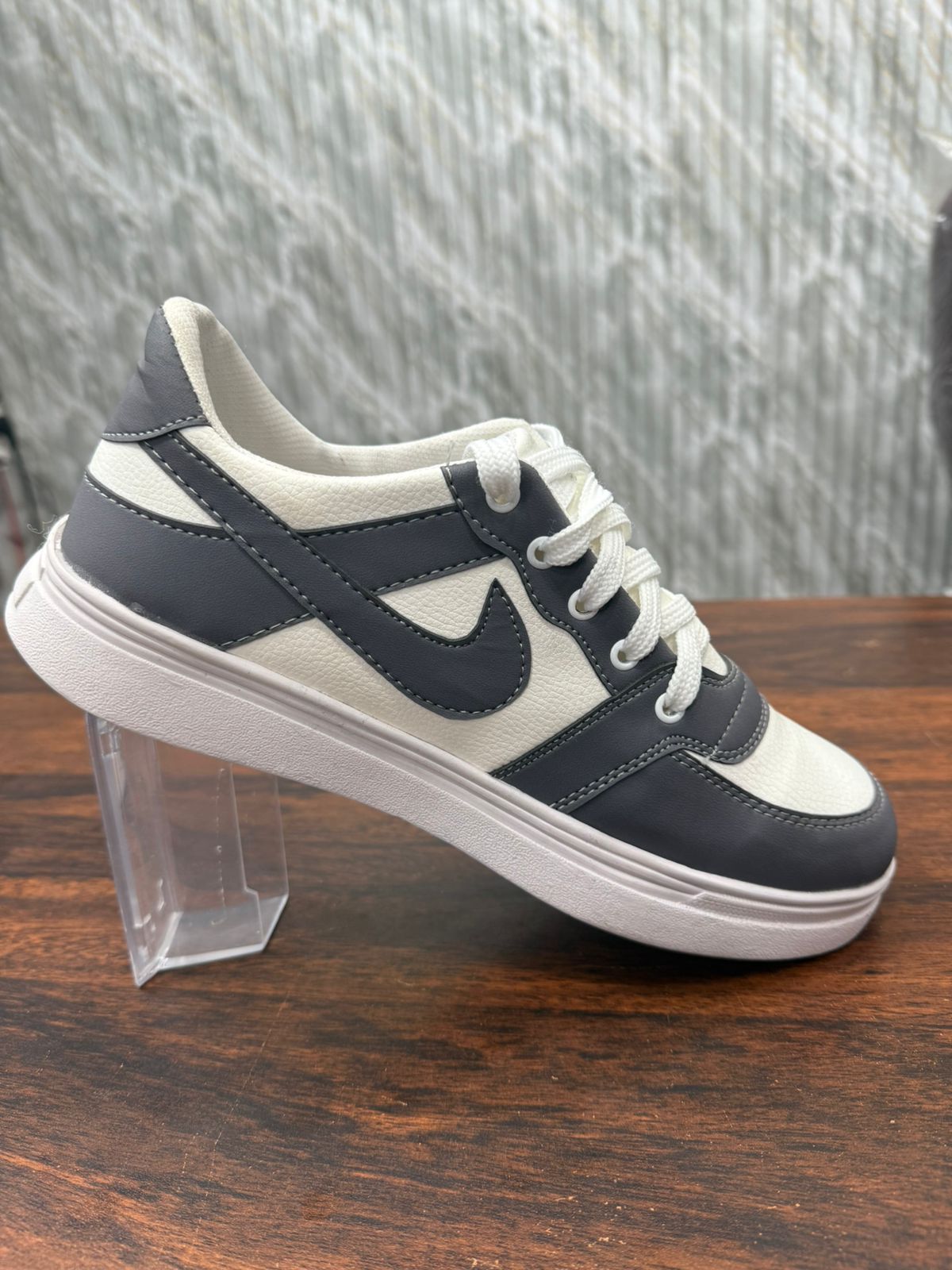 Sneako Mens Fashionable sneakers